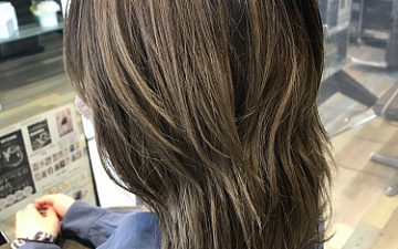 ハイトーンベージュ