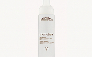 パーマスタイル、柔らかい髪のスタイリング