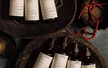 たまには自分にご褒美いかがですか?プチ贅沢なフレグランス2選‼︎