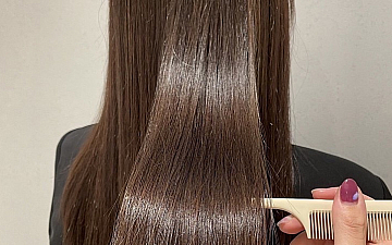 ルクリックオリジナルメニューのカラーでツヤ髪へ