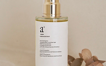 『underbar plus hair oil』 アンダーバープラスヘアオイル
